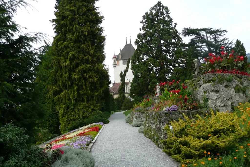 Oberhofen Schloss